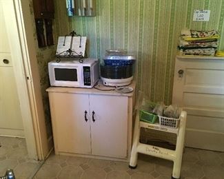 Microwave & Dehydrator