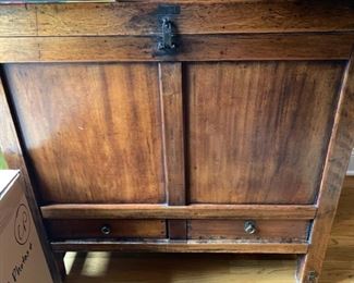 16. Taiwanese Mixed Hard Wood Lift-Top Storage Chest 1st Qtr 20C (33" x 21" x 33")