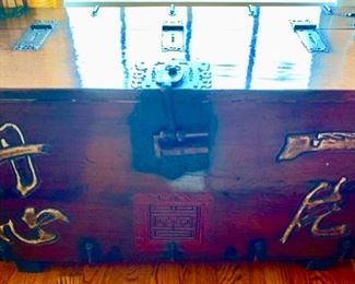 40. Korean Lacquered Storage Chest (Tonsu) w/ Carved Gilt Calligraphy 1st quarter 20C