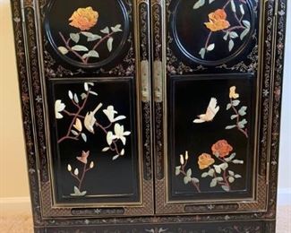 Asian hand painted and 3 dimensional decorative cabinet https://ctbids.com/#!/description/share/232071