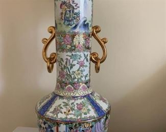 Ornately painted tall Chinese lamps. https://ctbids.com/#!/description/share/232116
