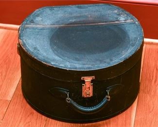 Vintage Travel LuggageHat Box