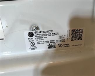 #9 GE GE Dryer $300
#10 GE Washer $300
The set is less than one year old. 