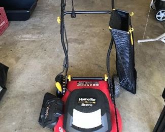 #28 Homelite 12 amp Electric Mower with Bag Attachment $50. Great great Condition. 