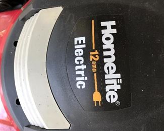 #28 Homelite 12 amp Electric Mower with Bag Attachment $50. Great great Condition. 
