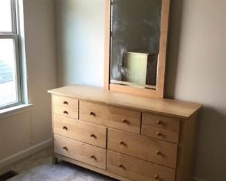 Dresser Bedroom Furniture https://ctbids.com/#!/description/share/231934