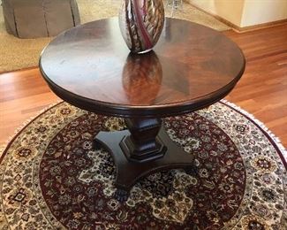 Sherrill Cabriole Footed Round Entry Table 38”; Decorative Wool Round Rug 70”