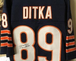 Sign Jersey Mike Ditka. Play more Chicago Bears. He also played for Philadelphia Eagles and  Dallas cowboy.