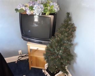 Television, Christmas Tree, Wreaths, Side Table