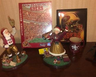 Santa's a 49ers fan!
