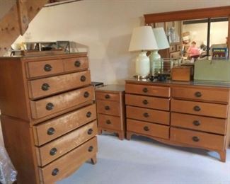 vintage bedroom dresser set