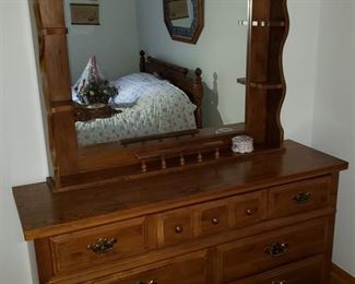 https://www.grasons.com/wp-content/uploads/2019/09/20190815-185232-376475-jN1KpBVV.jpg
