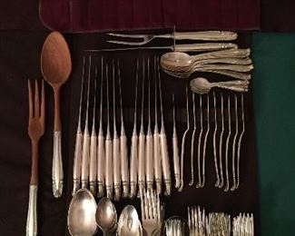 Wallace Sterling Stradivari Flatware Set