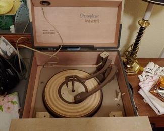 Vintage Radio/Record Player Combo