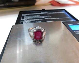 Ladies Gold Ring