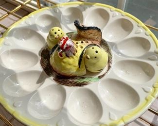 Too cute - vintage egg serving dish with salt/pepp