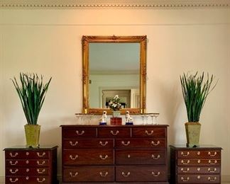 Gorgeous Virginia Gallery 3 piece set