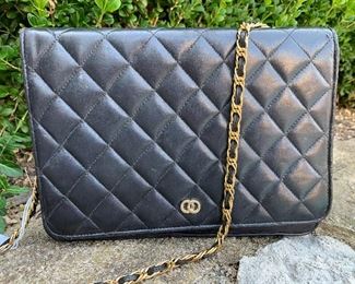 Vintage Jay Herbert Shoulder soft quilted leather with gold chain purse