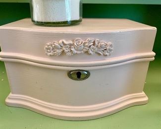 Pottery Barn Kids Abigail Light Pink Jewelry Box Ballerina included