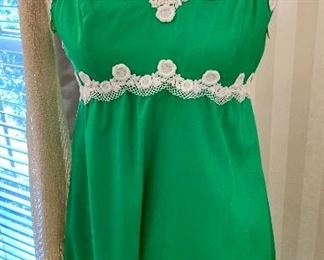 So elegant and vintage must See!