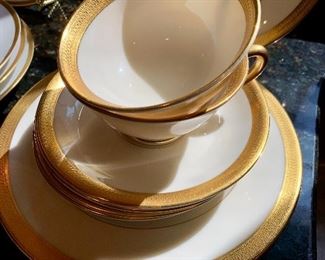 Love the simplicity of the gold on this Lowell by Lenox china