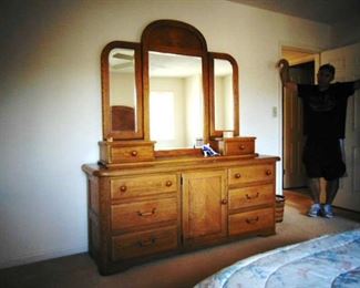 Master Bedroom set 6 drawer dresser with 3 panel mirror