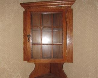 corner wall curio