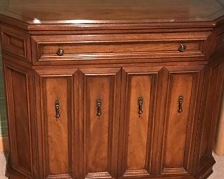 Hall cabinet