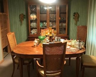 Mid-century dining room table, chairs and hutch