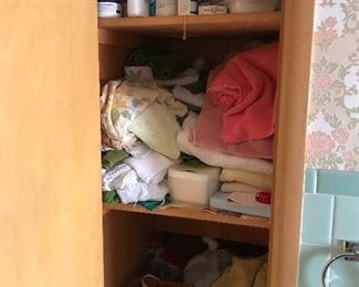 Bathroom linens