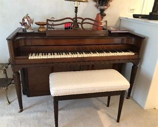 upright piano Needs tuning BUY IT NOW $100 must be moved on Saturday