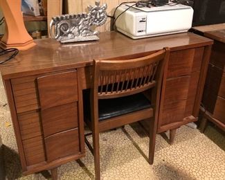 Mid Century Modern Johnson Carper Fashion Trend 6 drawer dressers, there are a pair of these beauties and a desk and chair to match