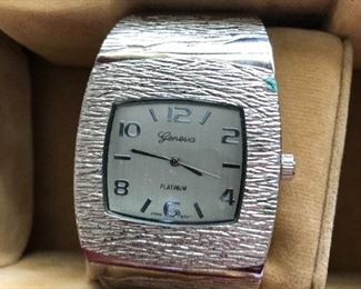 Collection of ladies watches Geeneva Platinum