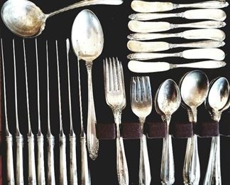 International Sterling Prelude table setting for 8