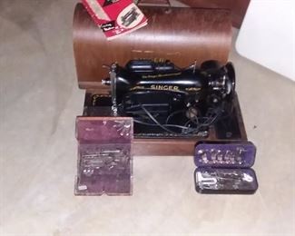 Neat old Singer Sewing Machine and Cover