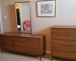 American of Martinsville MCM dresser with mirror and chest of drawers