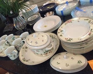 Wedgewood "Fleur" China