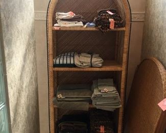 Lots of linens: High quality bedding and bath towels