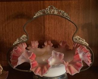 Bridal basket-as is