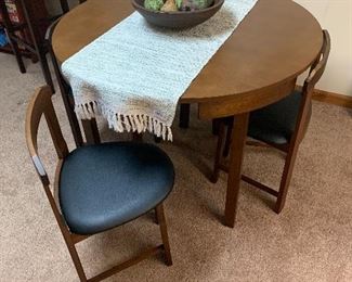 Never used!!! Doesn’t fit into new home. Just purchased!!!!