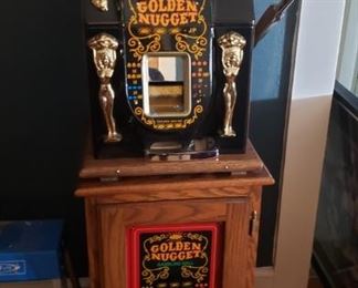 Miles Golden Nugget 25 cent One Armed Bandit with Accent Stand