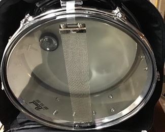 Pearl Snare Drum w Stand Sticks and Case