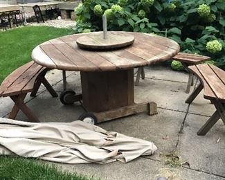 Redwood Table n Chairson wheels.