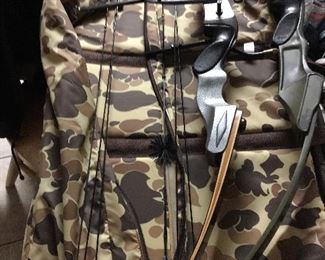Proline Compound Bows, Arrows, Case