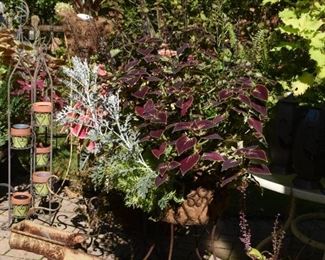 Garden Decor, Plant Stands, Planters, Potted Plants