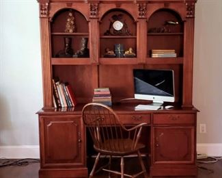 Hooker: Desk with Hutch