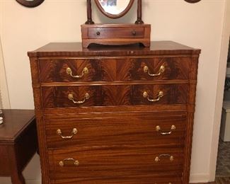 Flame mahogany chest of drawers 