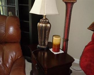 lamp table & floor lamp