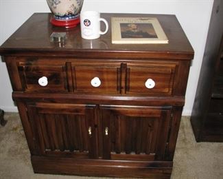 pine cabinet $25