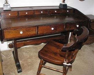 pine desk w/chair
